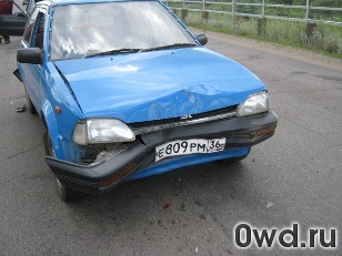 Битый автомобиль Toyota Starlet